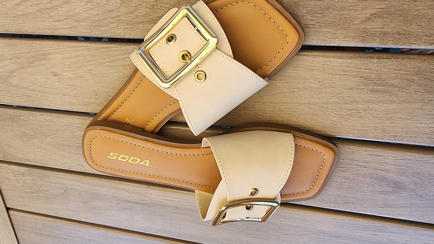 Sandals/Opera