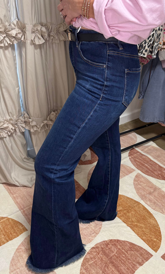 Risen High Rise Flare Frayed Hem Jeans w/Belt