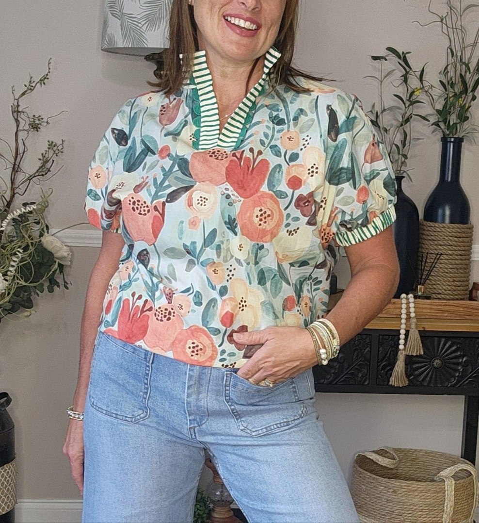 The Jayda Short Sleeve Blouse