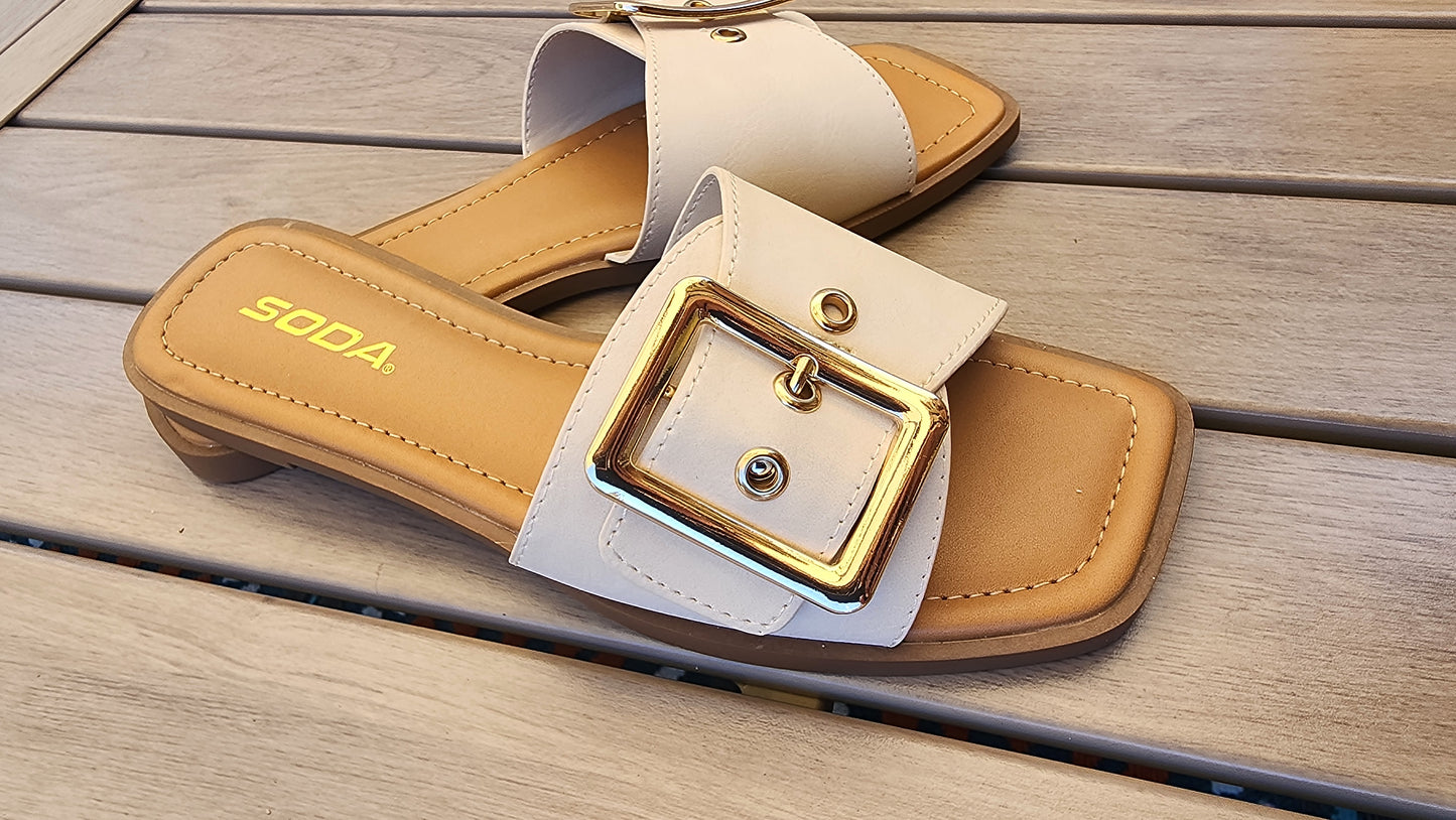 Sandals/Opera