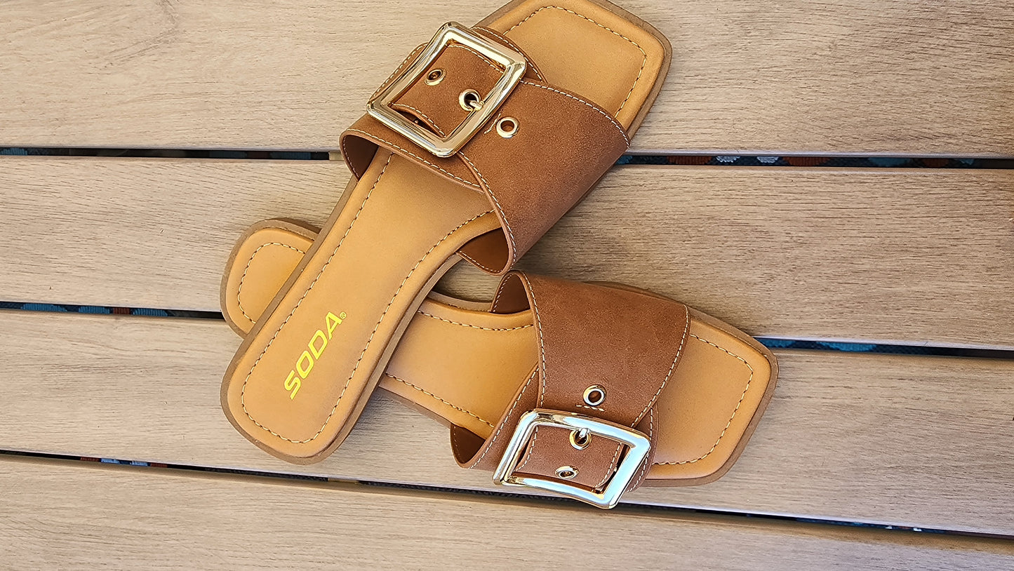 Sandals/Opera