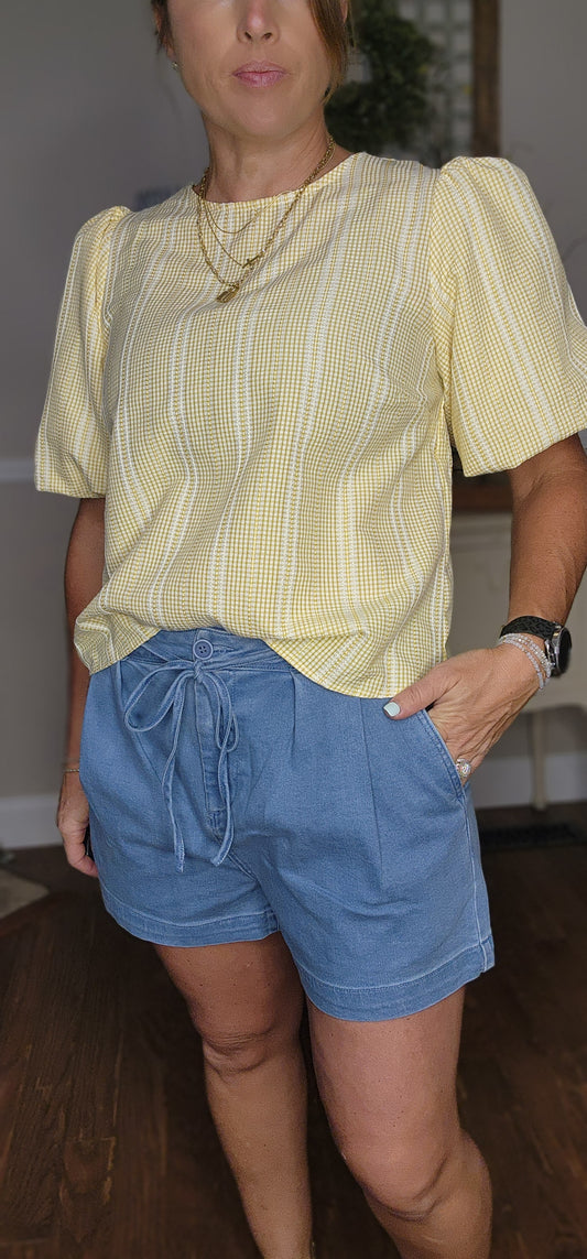 Risen Slouchy Pleated Shorts, Light Wash